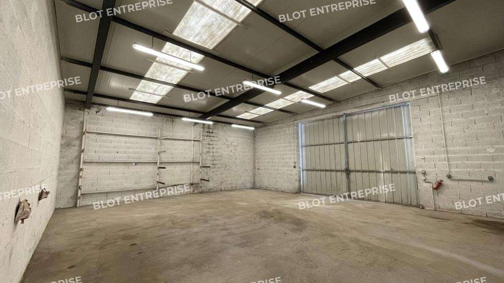 A louer locaux d'activités 270m² à Pornichet