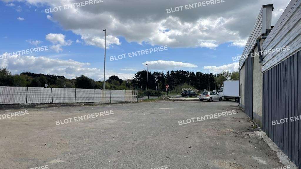 A louer locaux d'activités 270m² à Pornichet