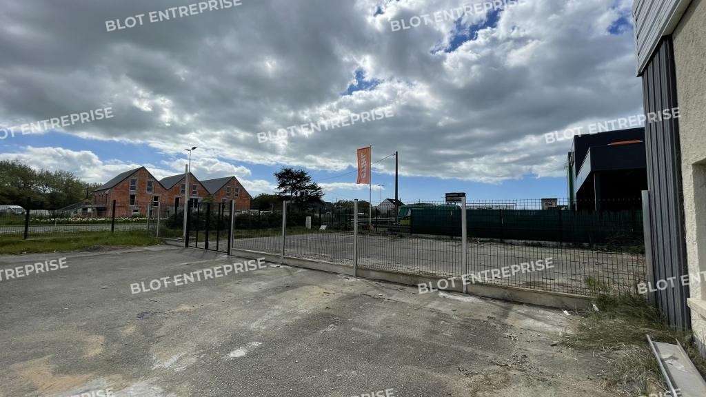 A louer locaux d'activités 270m² à Pornichet