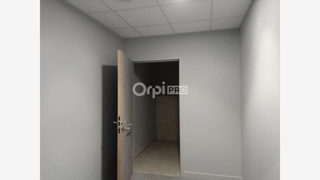 Cellule neuve 253m² à louer à Portes-lès-Valence