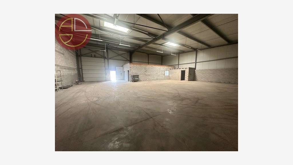 A louer entrepôt 416m² à Villeneuve-Tolosane