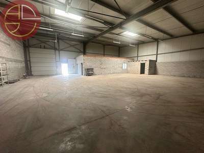 A louer entrepôt 416m² à Villeneuve-Tolosane