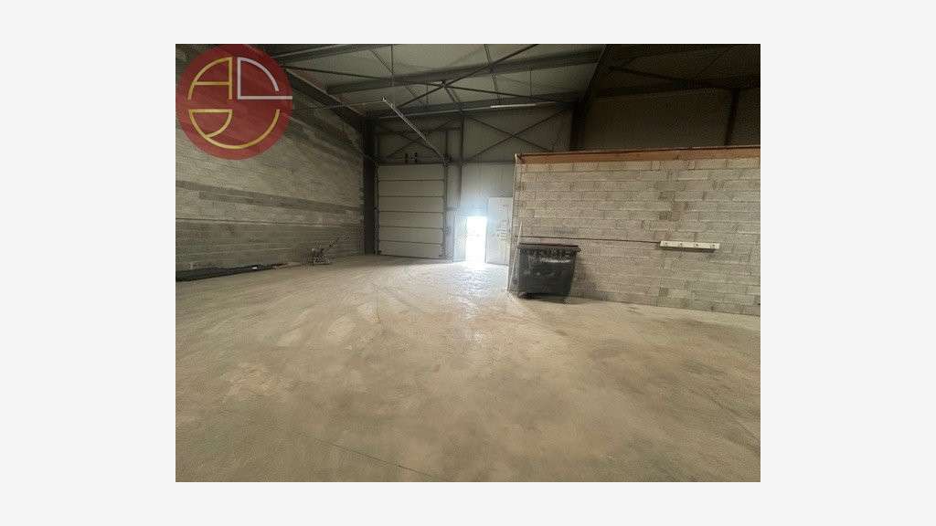 A louer entrepôt 416m² à Villeneuve-Tolosane