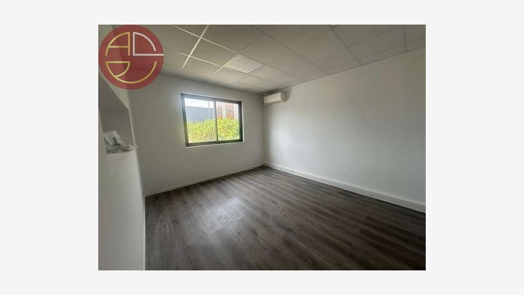 A louer entrepôt 416m² à Villeneuve-Tolosane