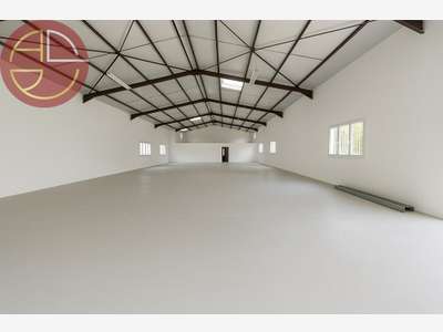 A louer entrepôt 750m² à Portet-sur-Garonne