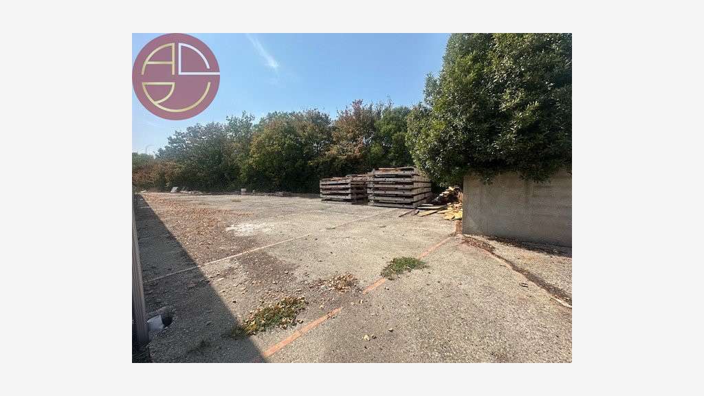 A louer entrepôt 750m² à Portet-sur-Garonne