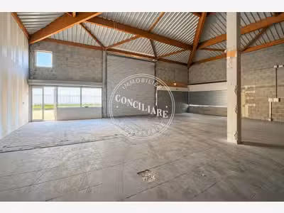 PORTET SUR GARONNE - LOCATION 315M2 ENTREPOT -