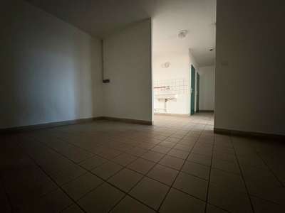 Bâtiment de 1 000m² à louer en zi à Prauthoy (52)