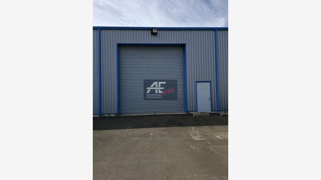 A louer local d'activité 1125m² à Prinquiau