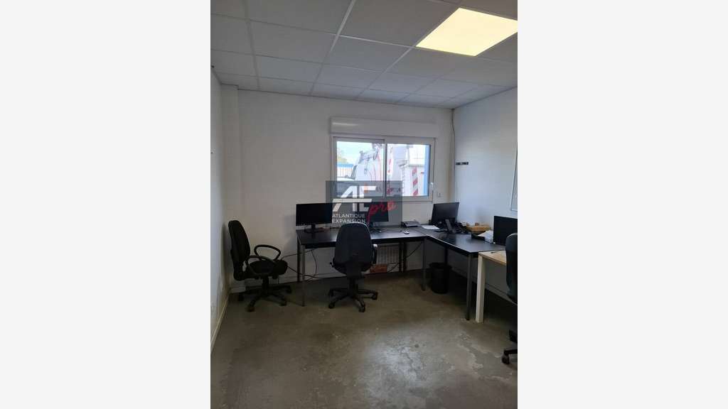 A louer local d'activité 1125m² à Prinquiau