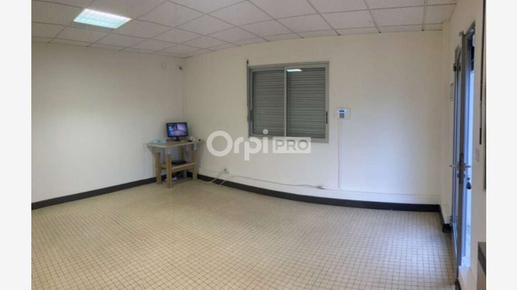 A louer local mixte 312m² secteur Quetigny