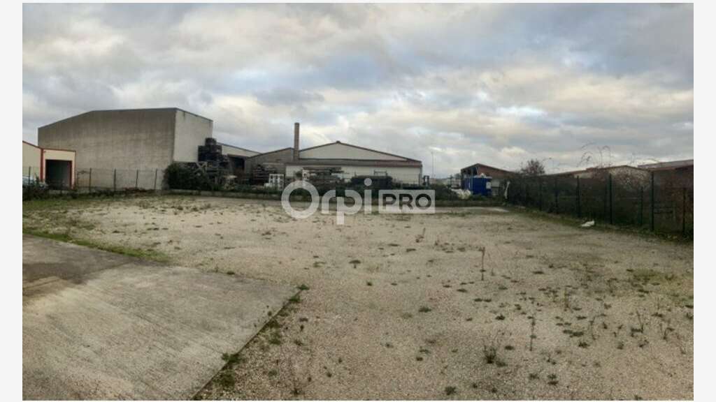 A louer local mixte 312m² secteur Quetigny