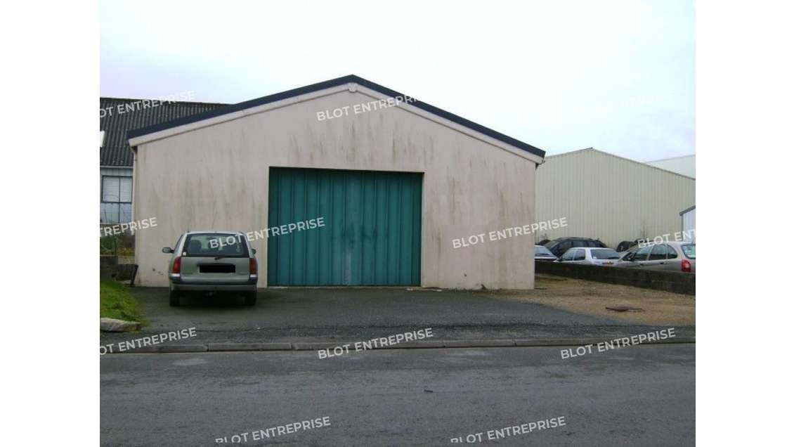 A louer local d'activités 138m² à Quéven