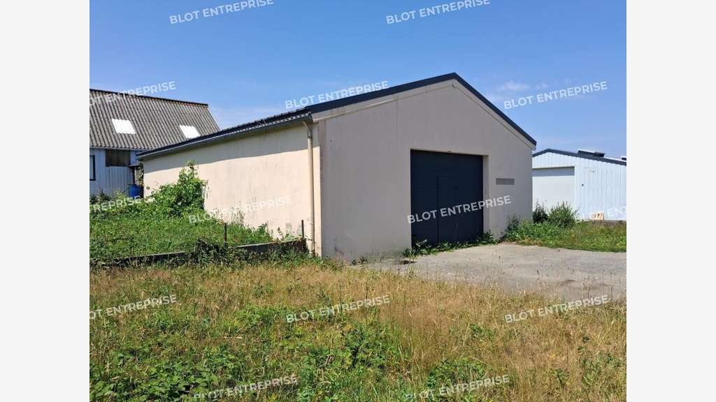 A louer local d'activités 138m² ZA Quéven