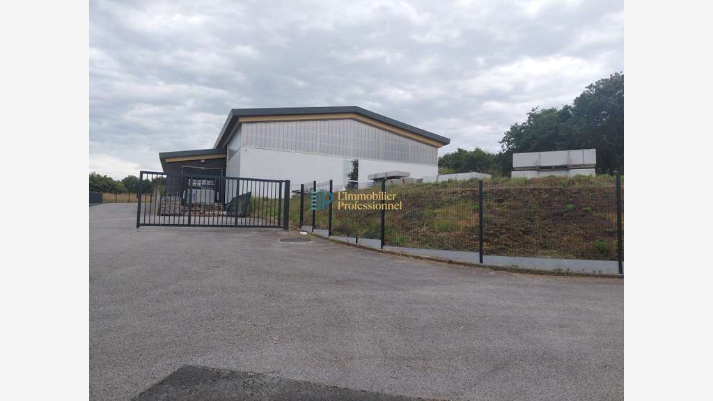 A louer local d'activité 470m² sur 5111m² Quimper