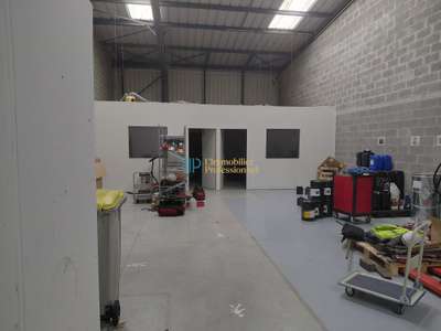 Location Locaux d'activités - Entrepôts à Quimper