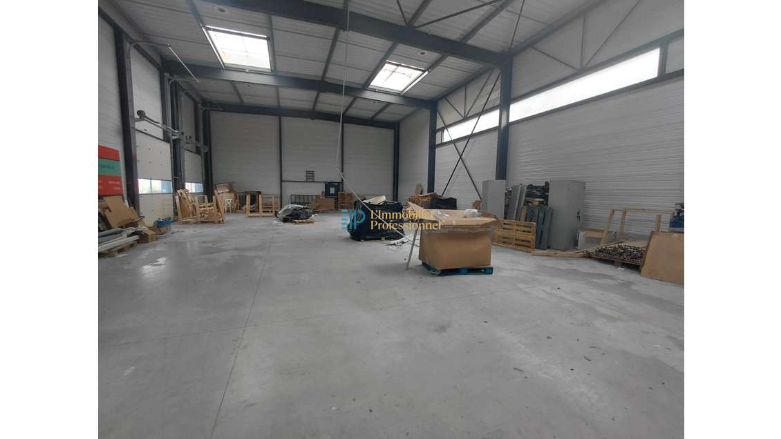 A louer local industriel 860m² sur 3930m² Quimper