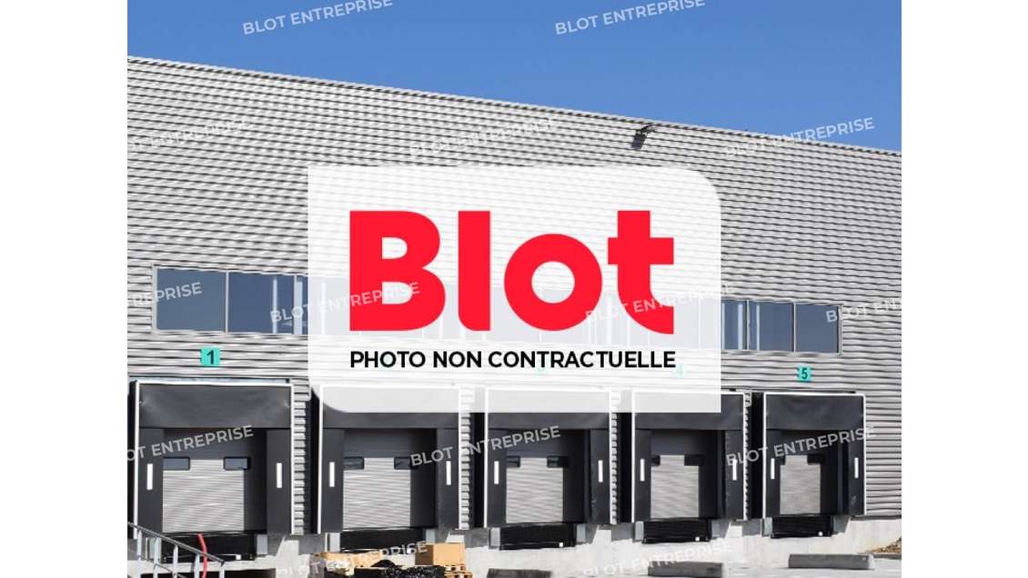 A louer local 395m² zone Prat Ar Rouz à Quimper