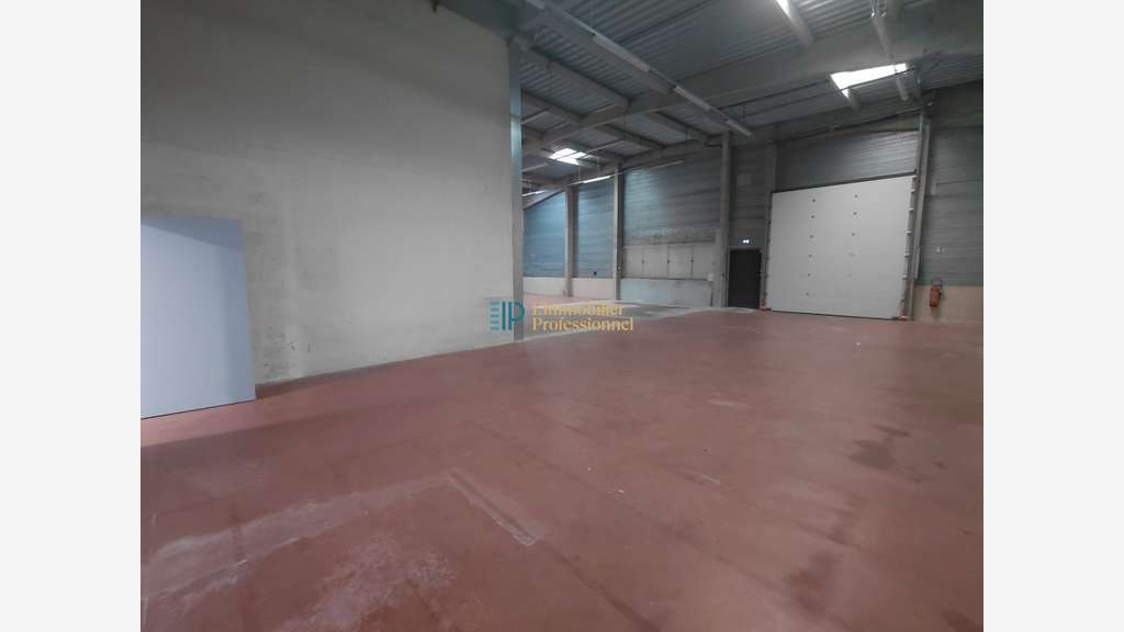 A louer Local d'activité de 395m² Nord Quimper