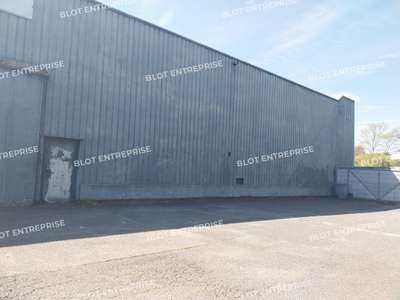 A louer locaux d'activités 450m² à Quimper