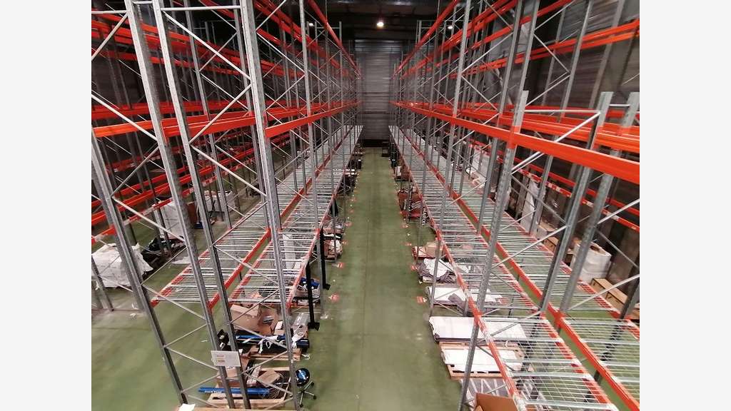 A louer bâtiment logistique de 1500m² à Quimper