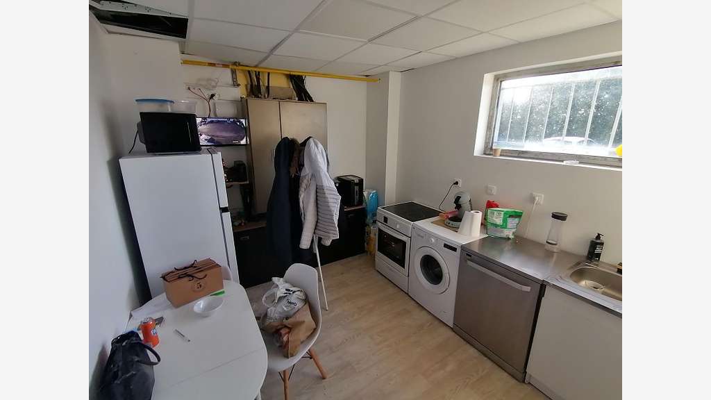 A louer bâtiment d'activité 400m² à Concarneau