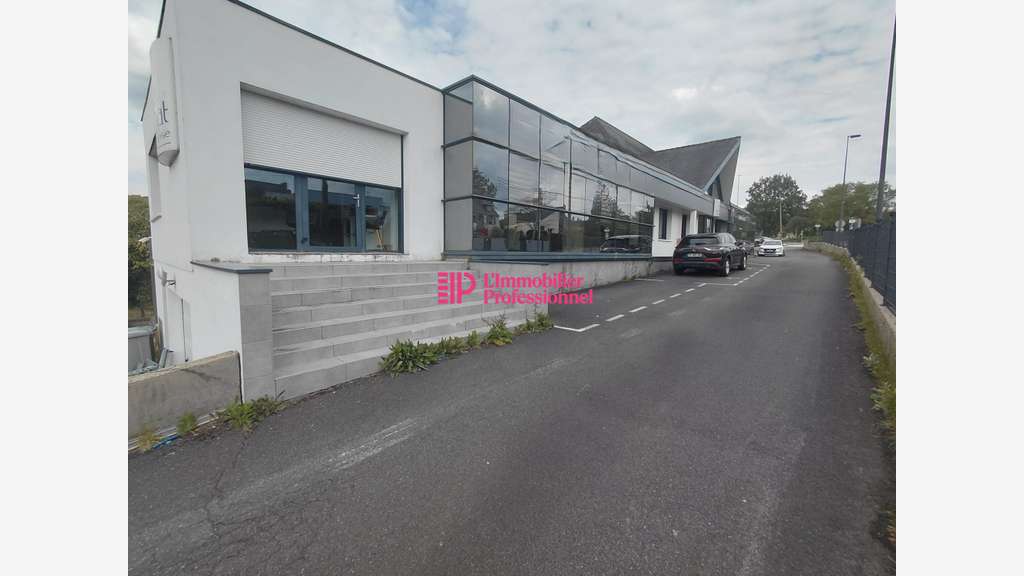 A louer local d'activité de 630m² à Quimper