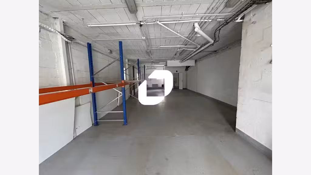 A louer Local d'activité 303m² Quincy sous senart