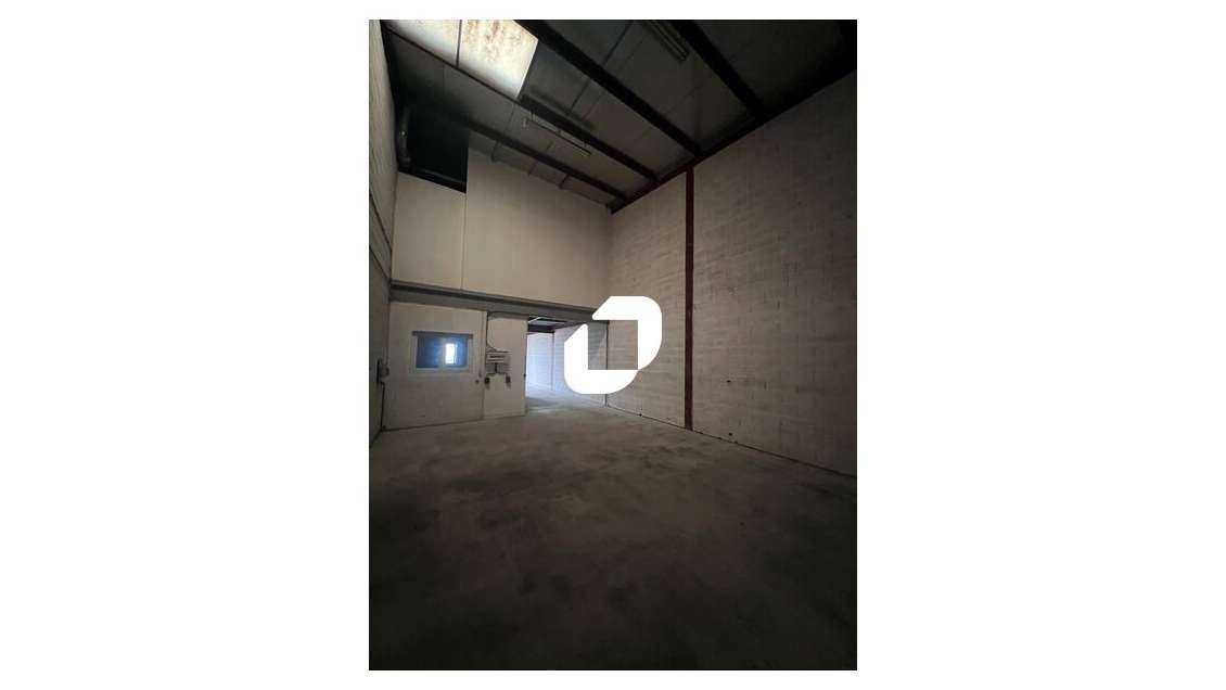 A louer Local d'activité 294m² Quincy voisins