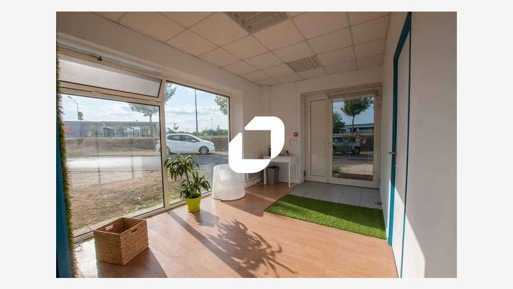 A louer Local d'activité 407m² Quincy voisins