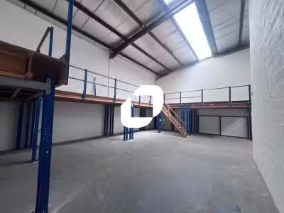 A louer Local d'activité 294m² Quincy voisins