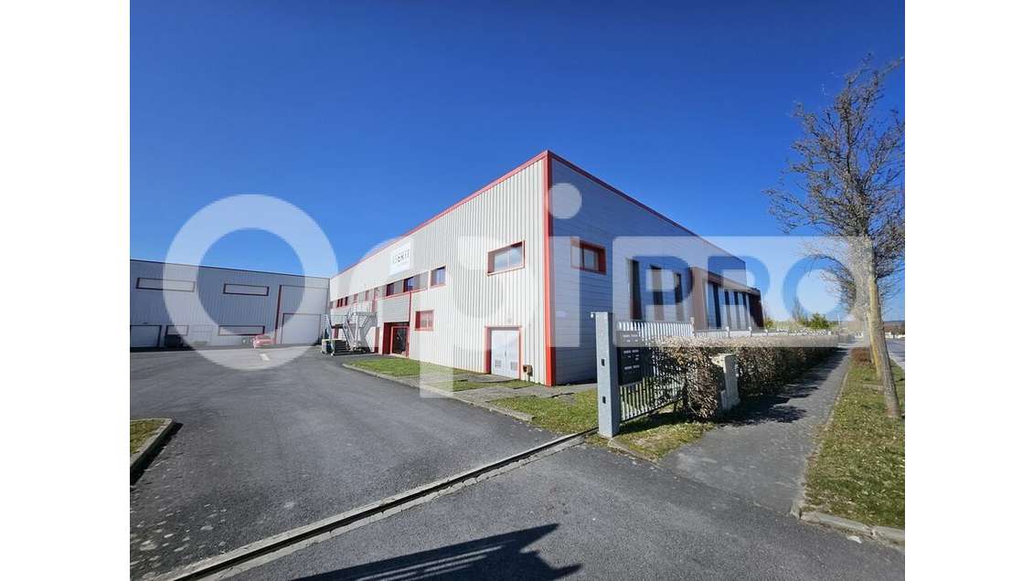 Local d'activité 1250m² à louer à ReimsNeuvillette