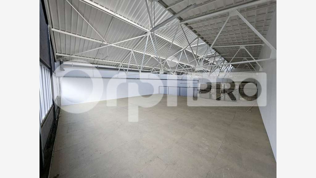 A louer local d'activité de 340m² à Reims