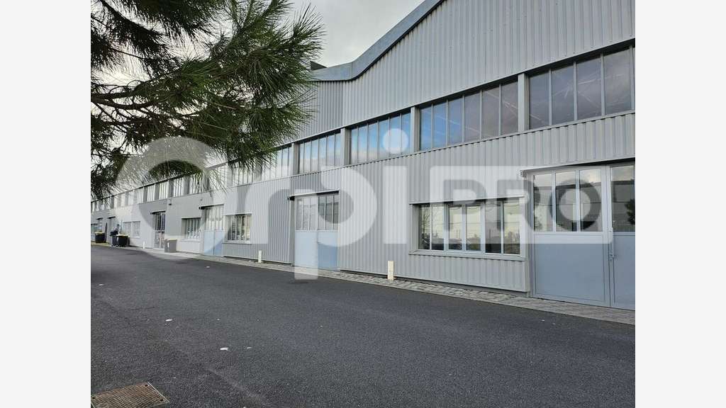 A louer local d'activité de 340m² à Reims