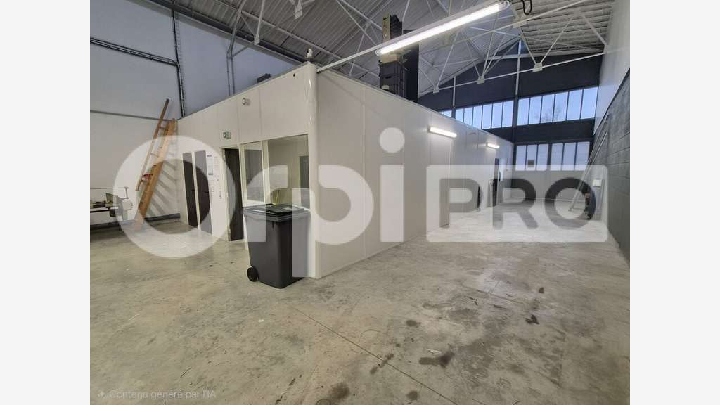 Local d'activité 248m² à louer à Reims