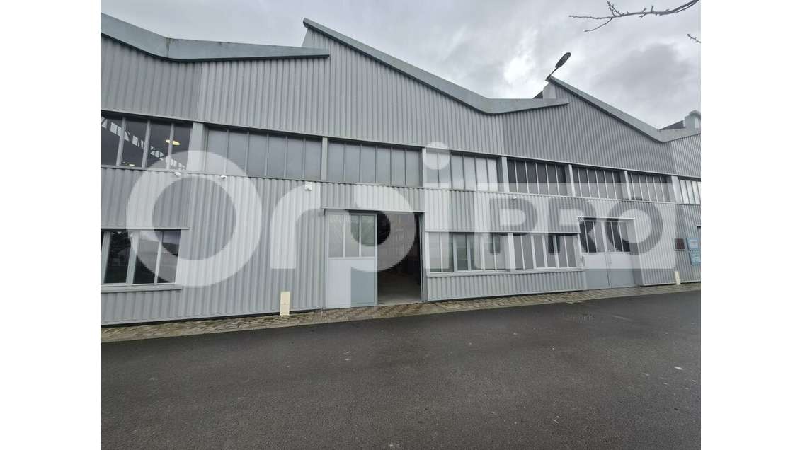 Local 312m² à louer à Reims rue du Cln Charbonneau