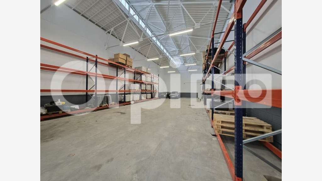 Local 312m² à louer à Reims rue du Cln Charbonneau