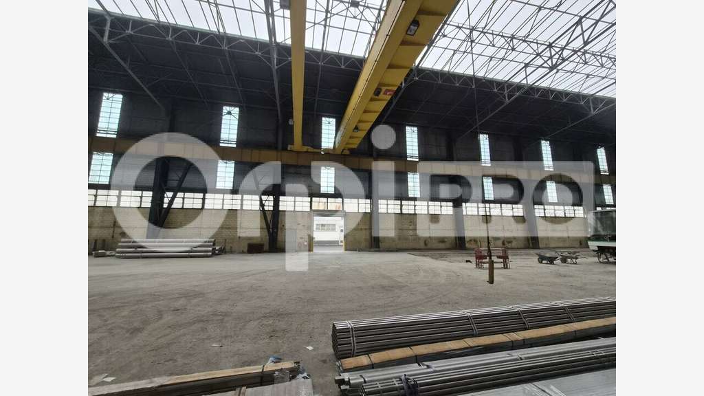 Entrepôt 2757m² à louer secteur Colbert à Reims