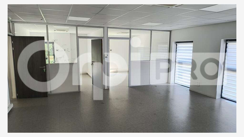 Local d'activité 450m² à louer à Reims Farman