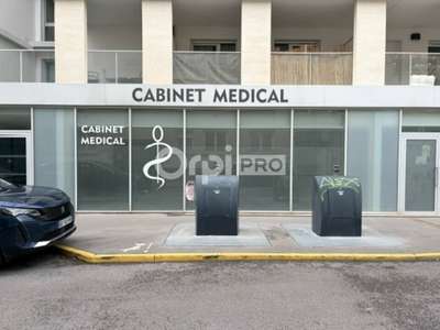 Local professionnel neuf de 80m² à louer à Reims