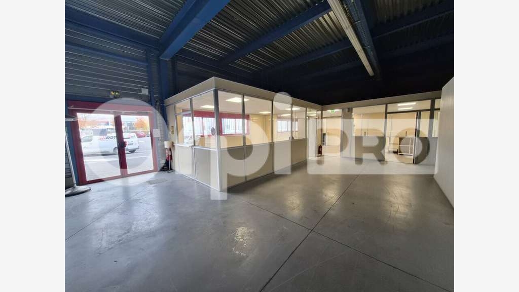 Loue local d'activité 1250m² à Reims Neuvillette