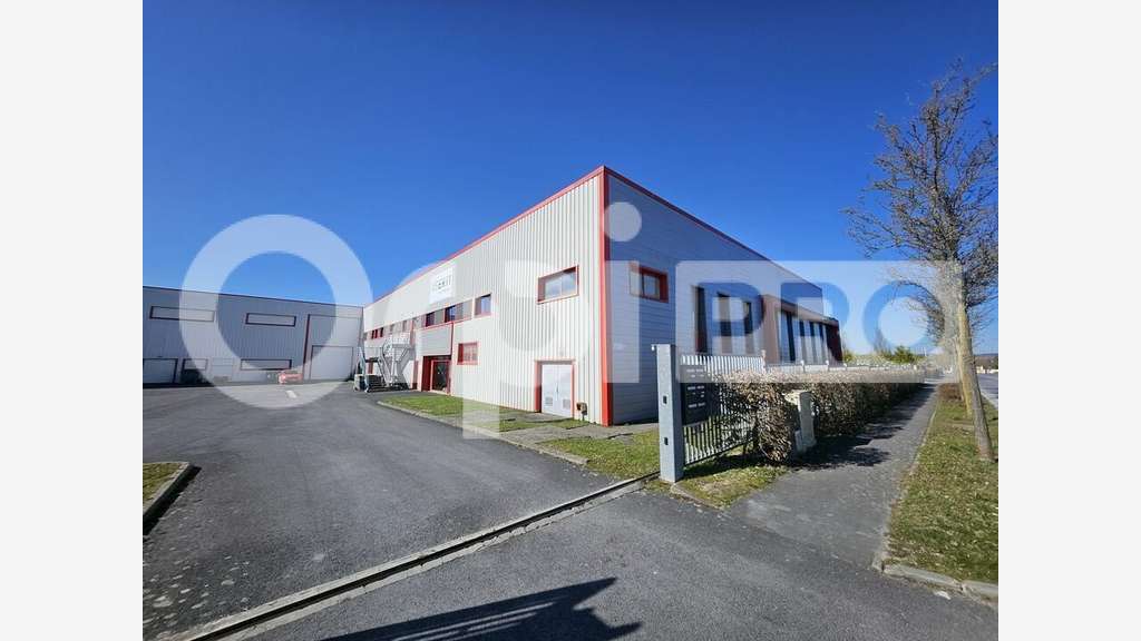Loue local d'activité 1250m² à Reims Neuvillette
