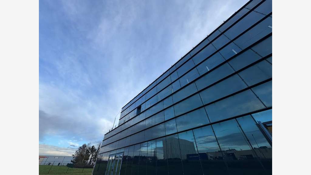 À louer laboratoires de 86 à 151m² à Reims