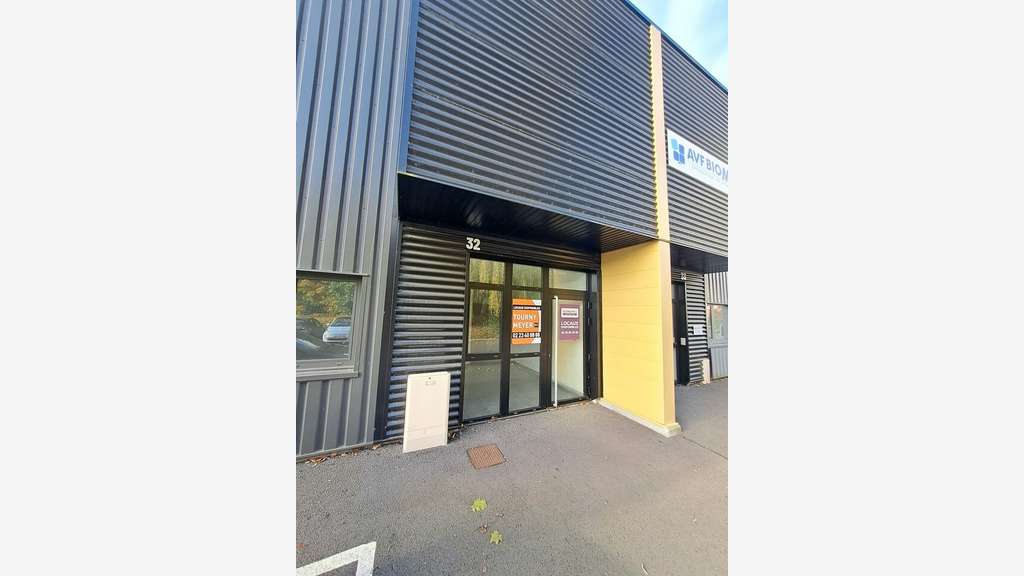 A louer cellule d'activités 200m² à La Mézière
