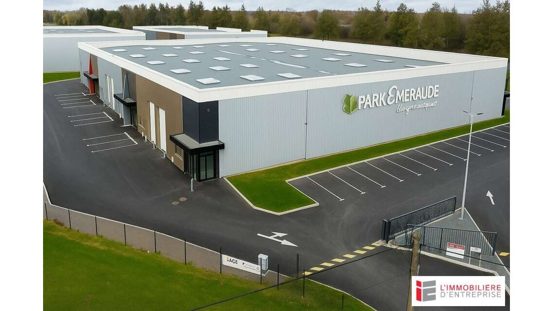 A louer cellule d'activités 200m² à La Mézière 