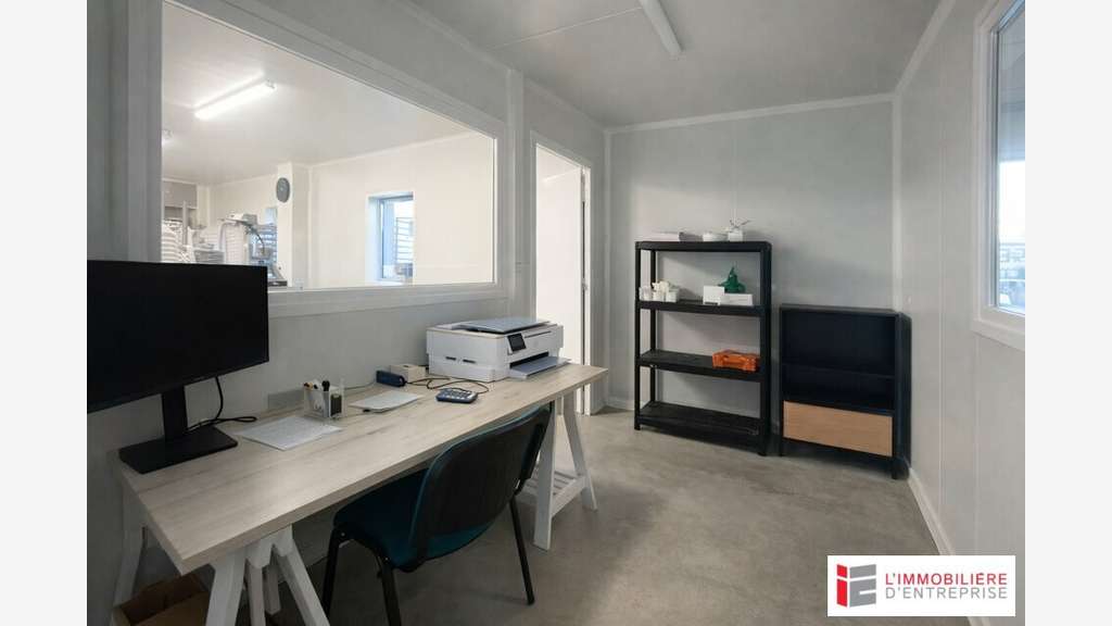Local d'activité 395m² à louer ZI Sud-Est Rennes