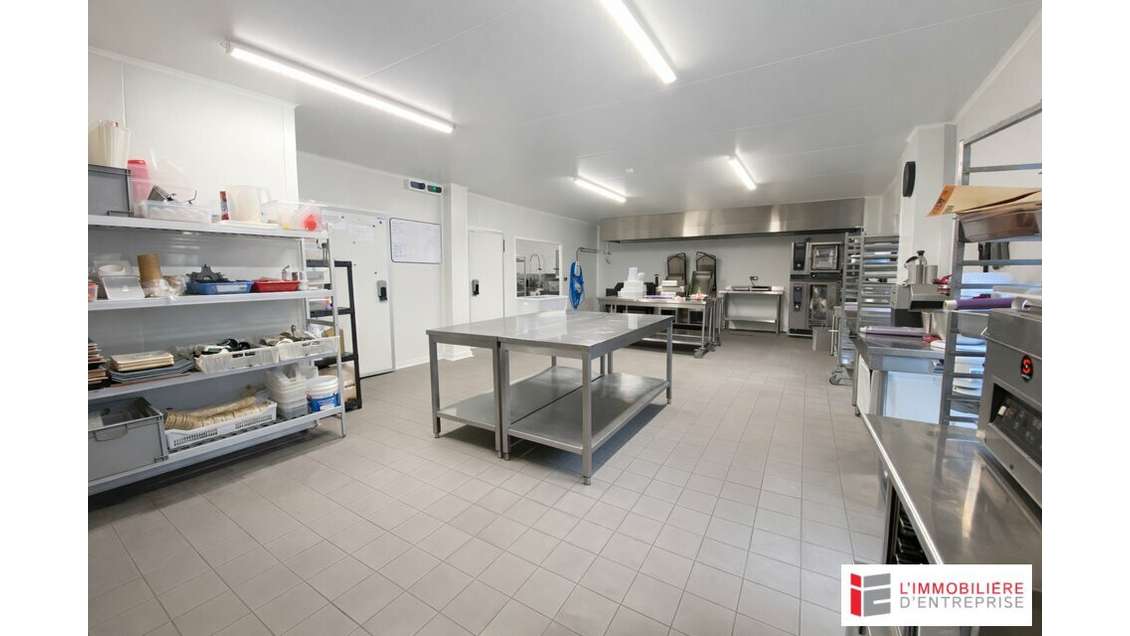 Local d'activité 395m² à louer ZI Sud-Est Rennes