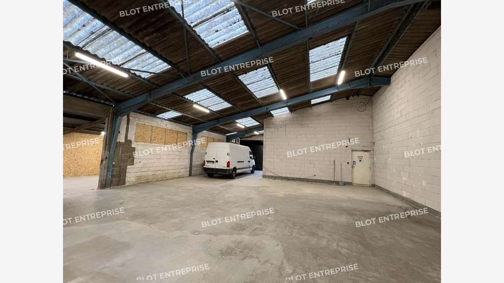 A louer cellule d'activités 280m² à Rennes Ecopole