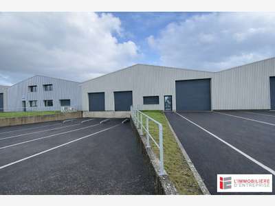 Local d'activité 1900m² à louer à Vern-sur-Seiches