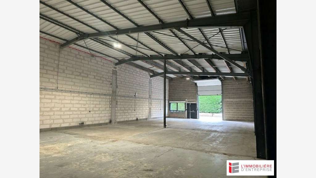 Loue local d'activité 255m² St-Jacques-de-la-Lande